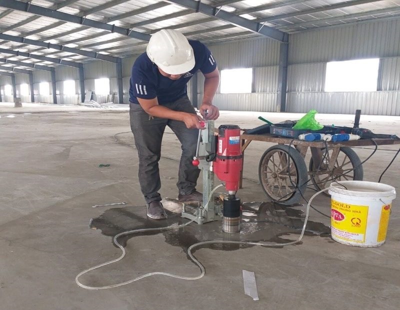 Kiểm tra mác bê tông tươi bằng khoan lấy mẫu trực tiếp