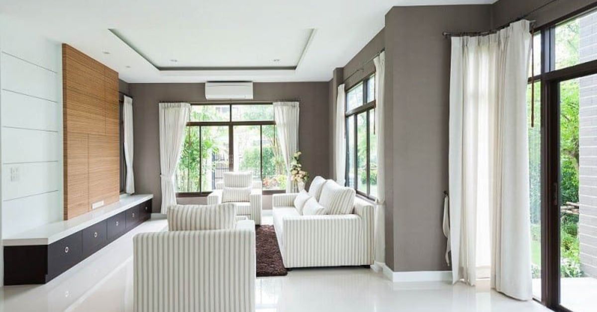 cửa sổ phòng khách