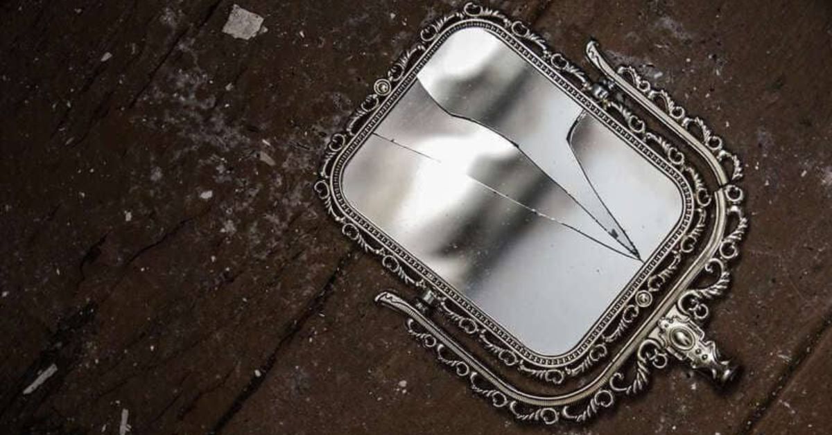 không để gương bị bứt, vỡ