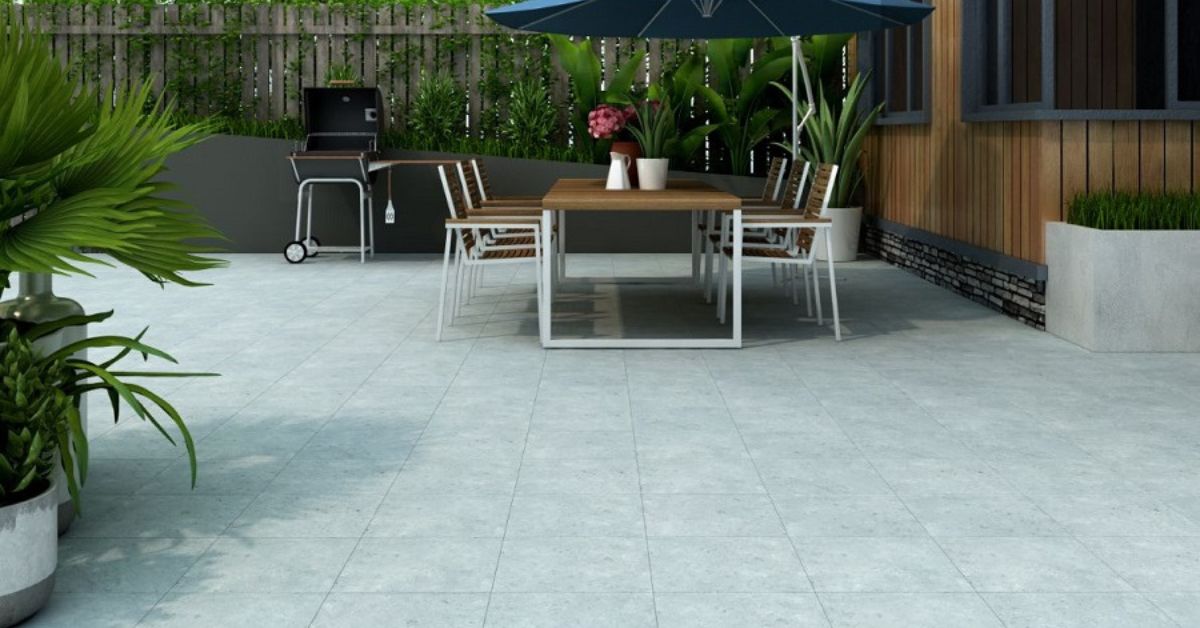 lát gạch ban công sân thượng